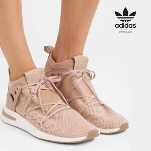 Adidas Originals Women’s Arkyn Knit Sneaker